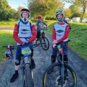 Olivier Guicheteau (droite) et Valentin Louvel (gauche) à L' Enduro du Cotentin